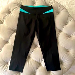Calvin Klein cropped yoga pants
